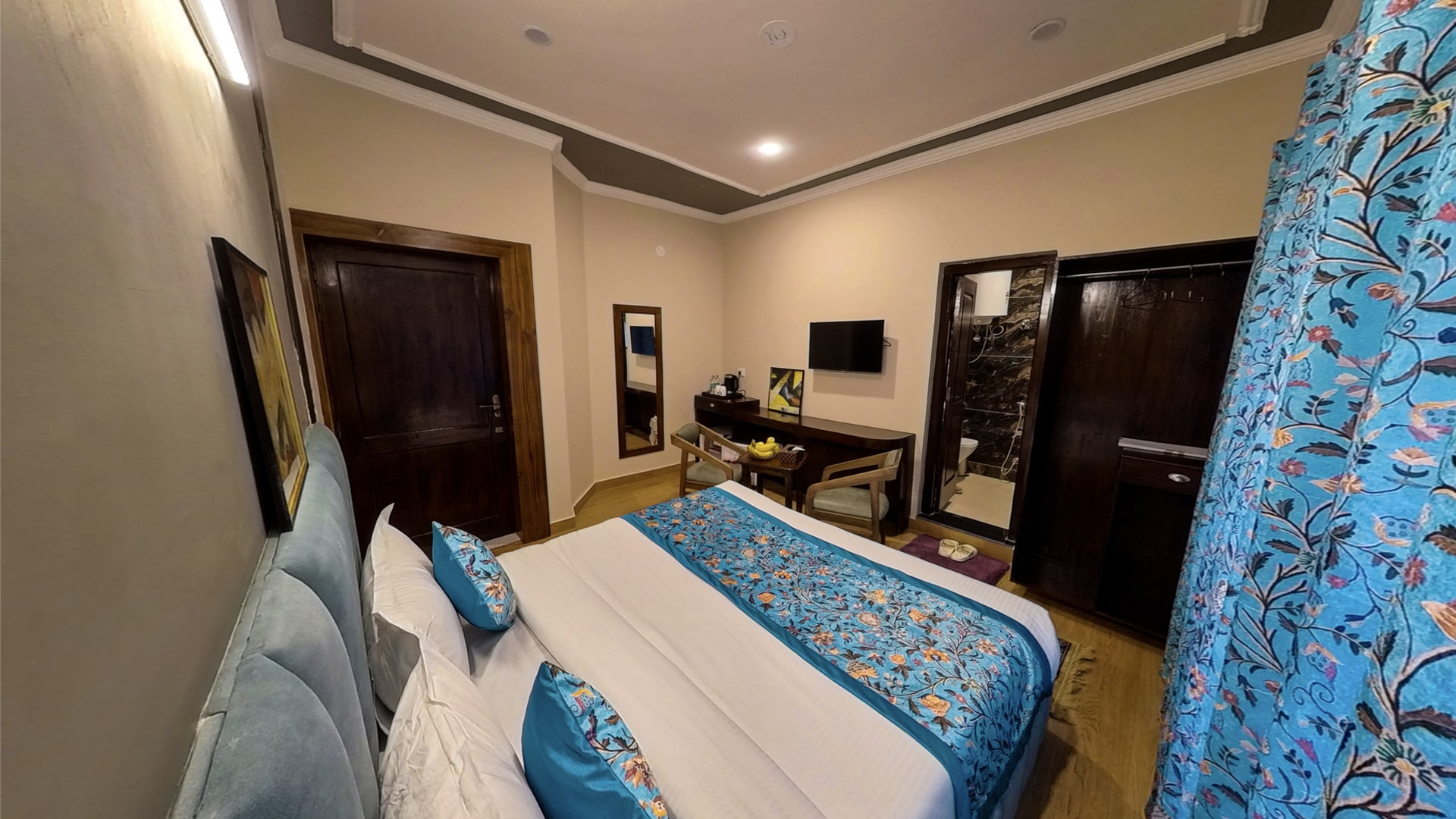 Super Deluxe Room 2